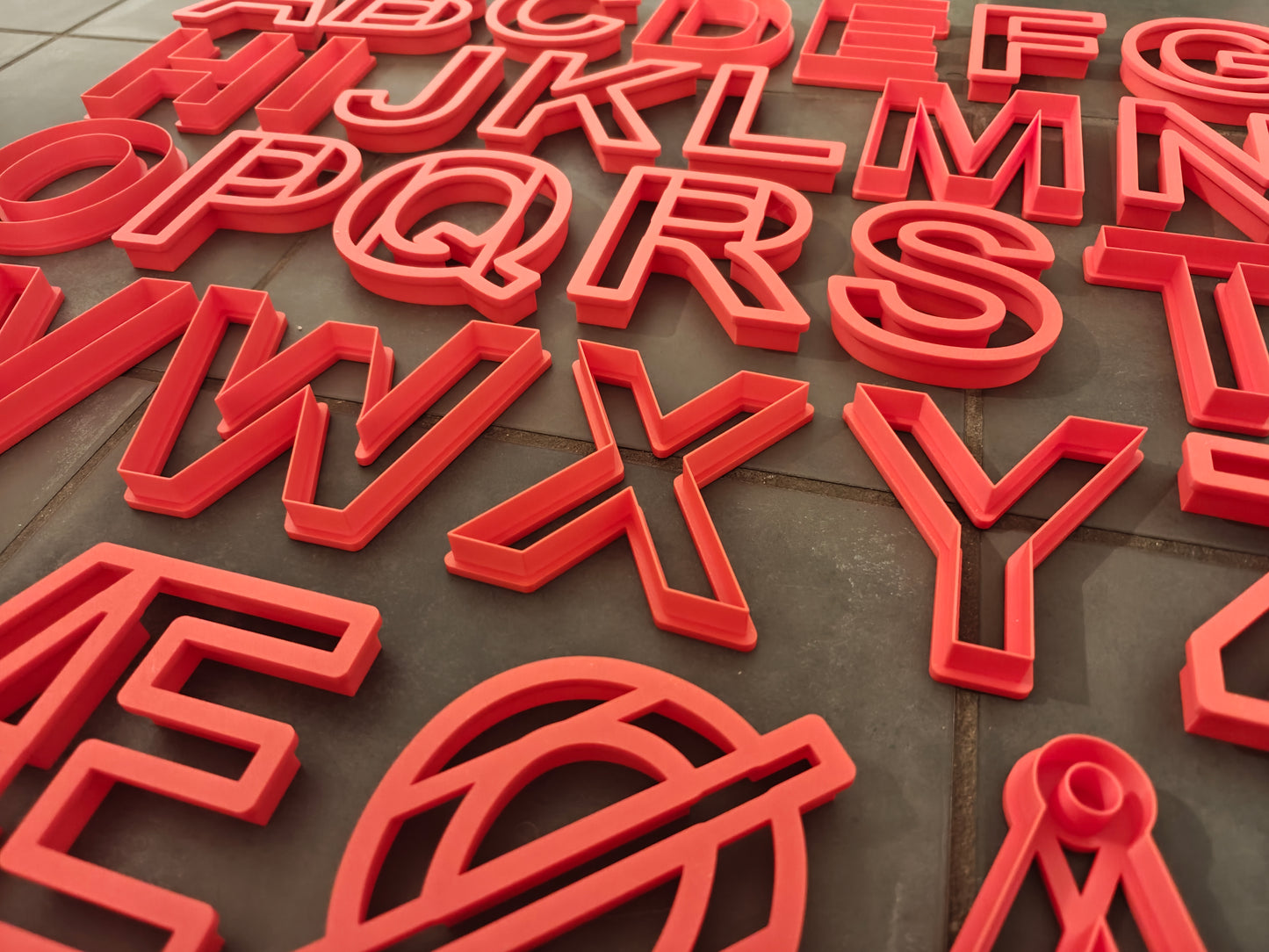 Cutter for ceramics - Alphabet 10 cm 